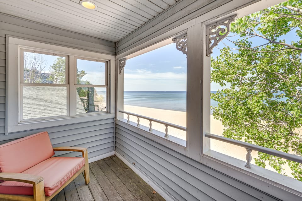 Sun, Sand & Boating Fun! Extended Macatawa Getaway House in Michigan