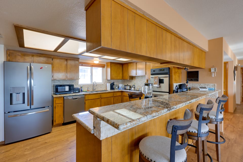 2 Mi to River, Lake Mohave and Laughlin Casinos House in Bullhead City
