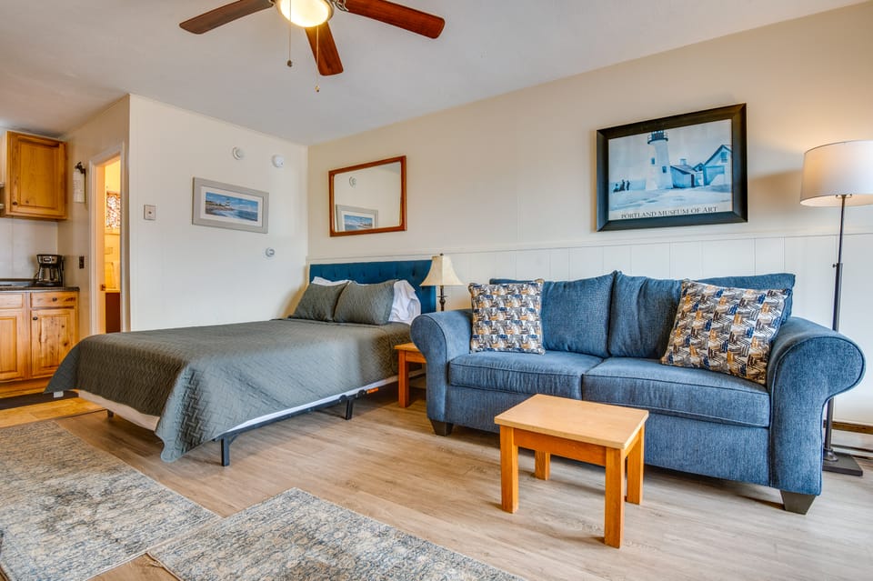 Steps to Beach! OOB Studio w/ Grill Access Apartment in Old Orchard Beach