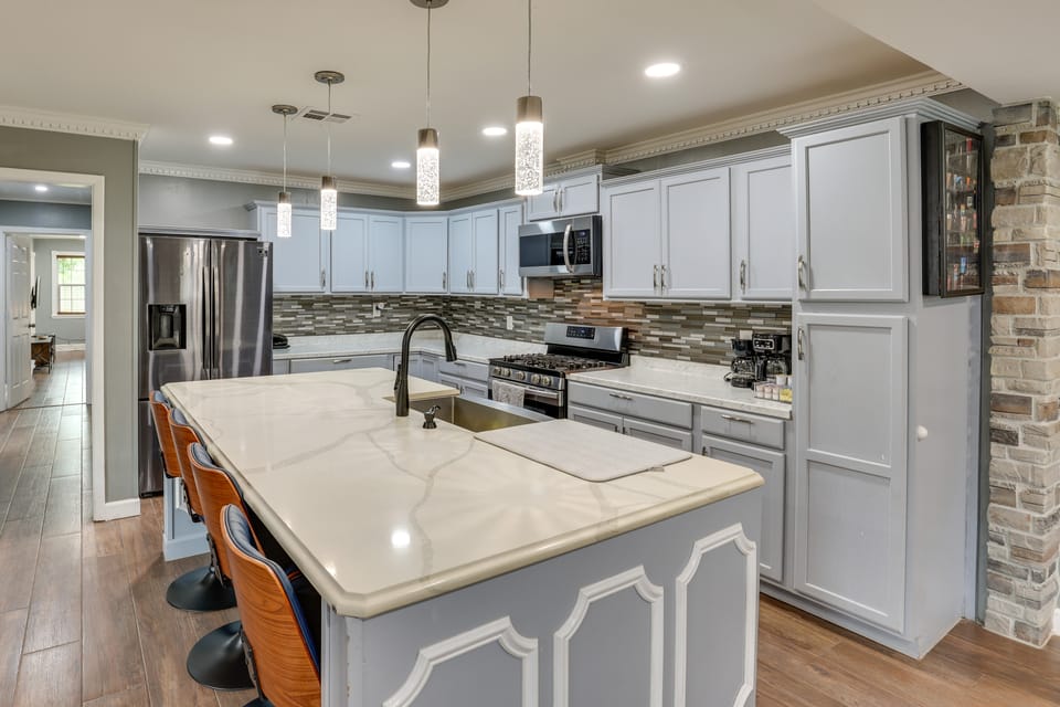 Great for Families! Shreveport Getaway w/ Patio House in Shreveport