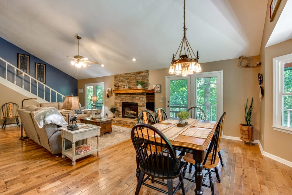 Hiawassee Porch: Getaway Near River, Lake & Trails House in Georgia