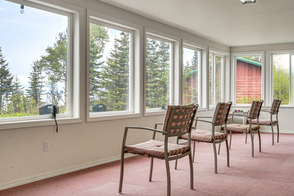 6 Mi to Kenai Beach! Cozy Ocean-View Escape Apartment in Alaska