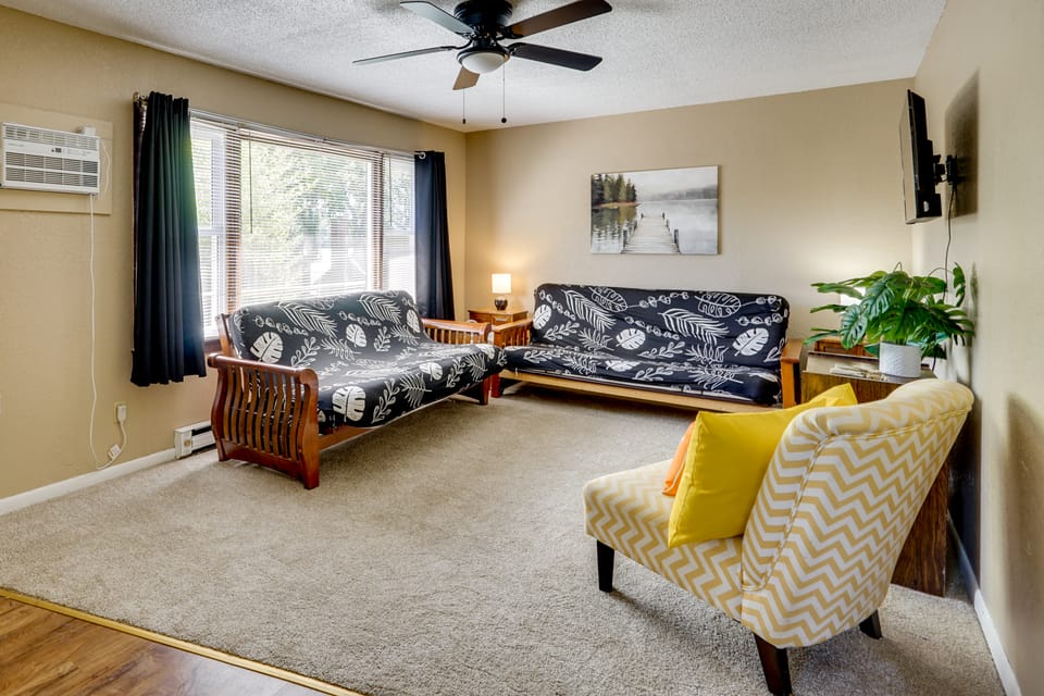 1 Mi to Marina! Family Lake of the Ozarks Home House in Lake of the Ozarks