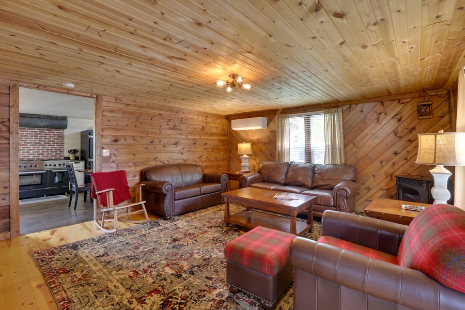 Black Hills Basecamp: Sturgis Home w/ Yard! House in Sturgis