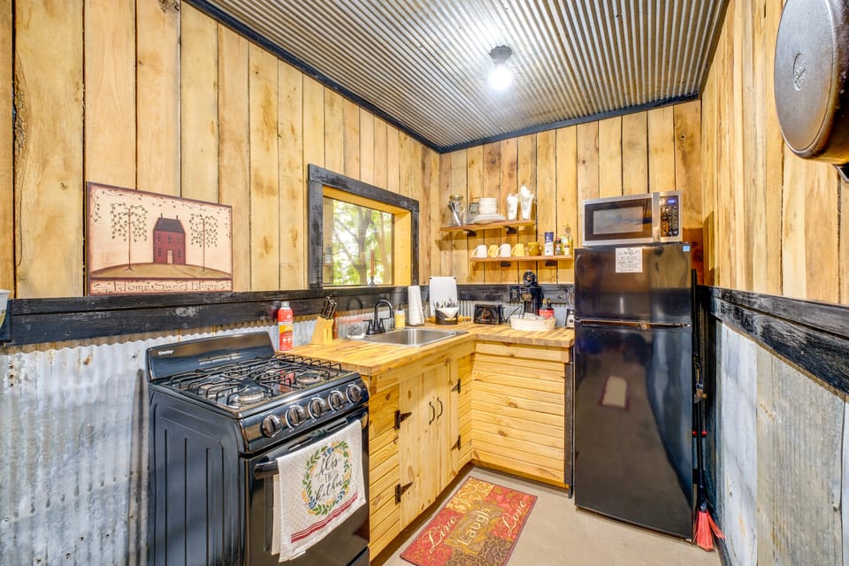 Trails & Creek Access! Alexis Triple Nichols Cabin Apartment in Ozark Mountains