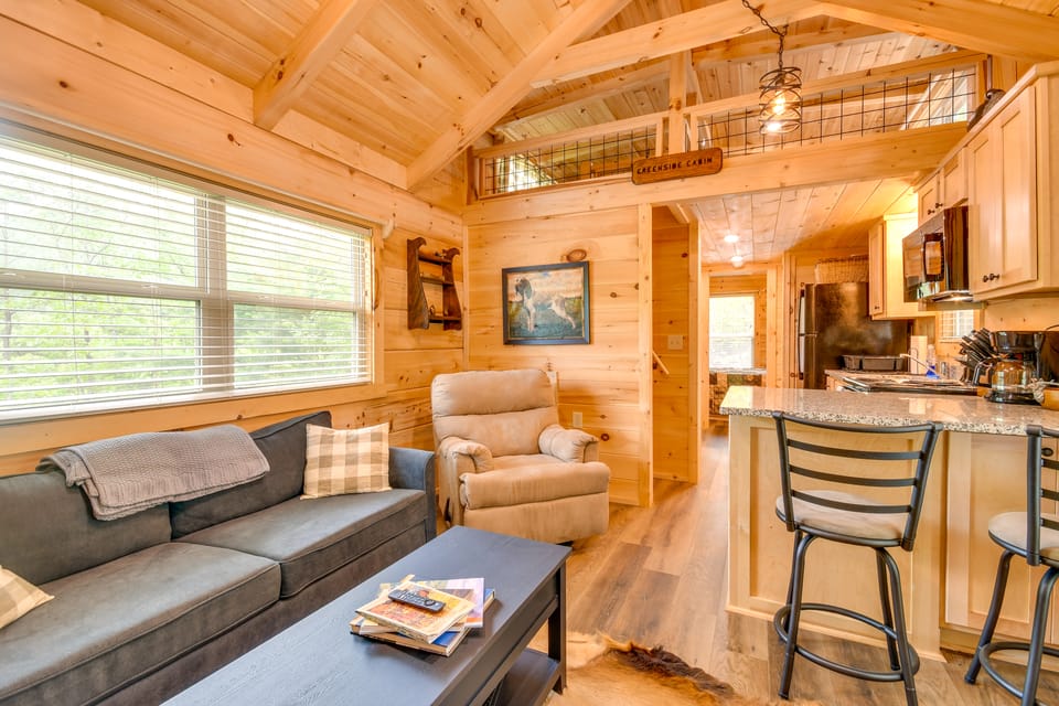 Hunt & Fish Nearby! Peaceful & Remote Bostic Cabin House in Tennessee