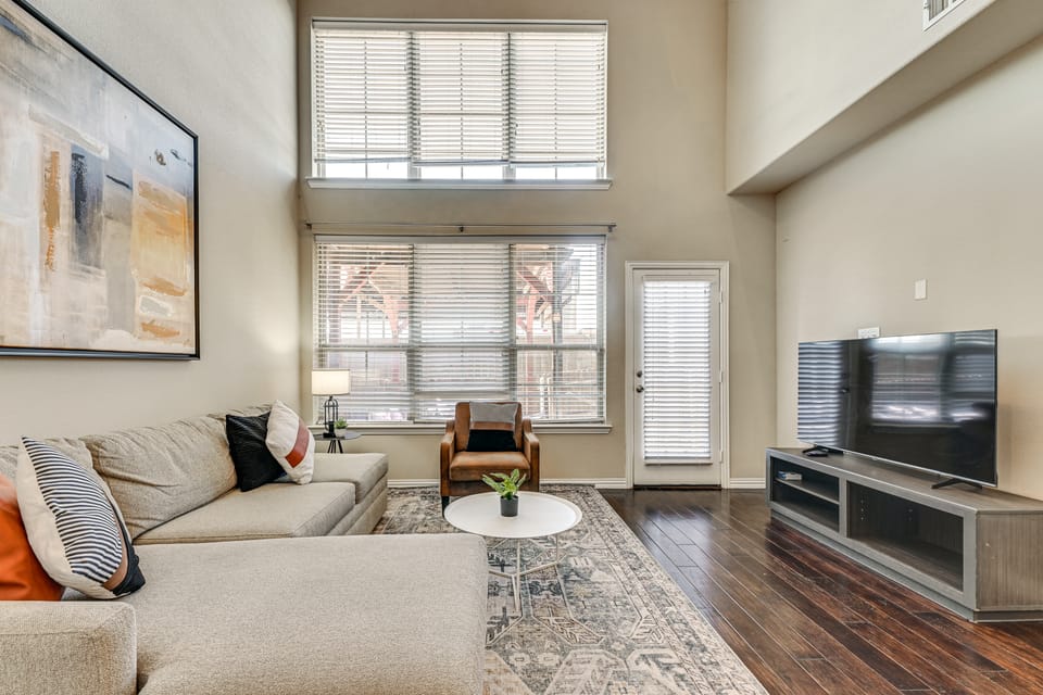 Lewisville Home w/ Pool Access: Walkable Location Apartment in Lewisville