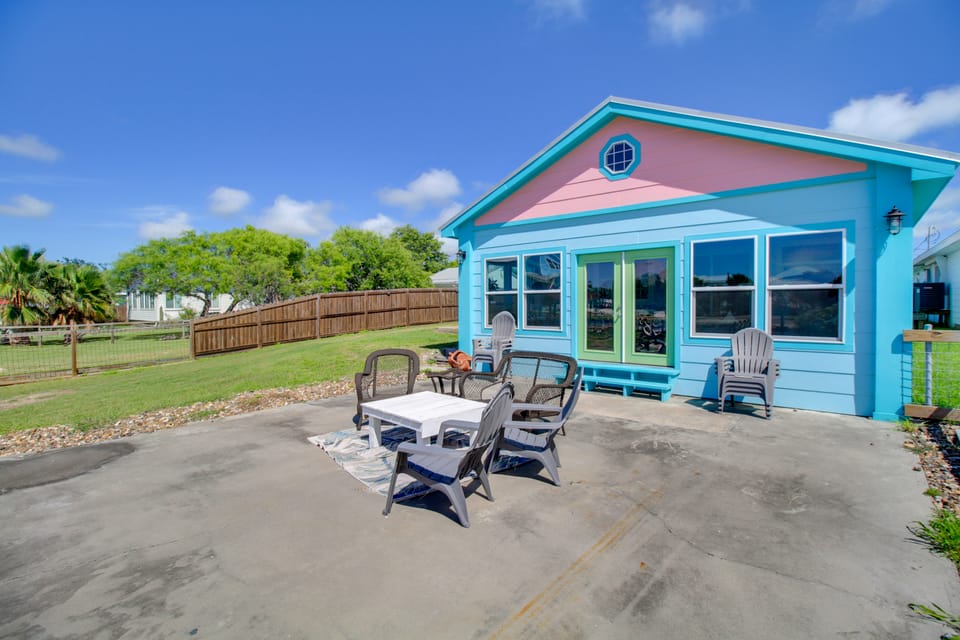 2-Units w/ Private Boat Ramp! Rockport Escape House in Texas
