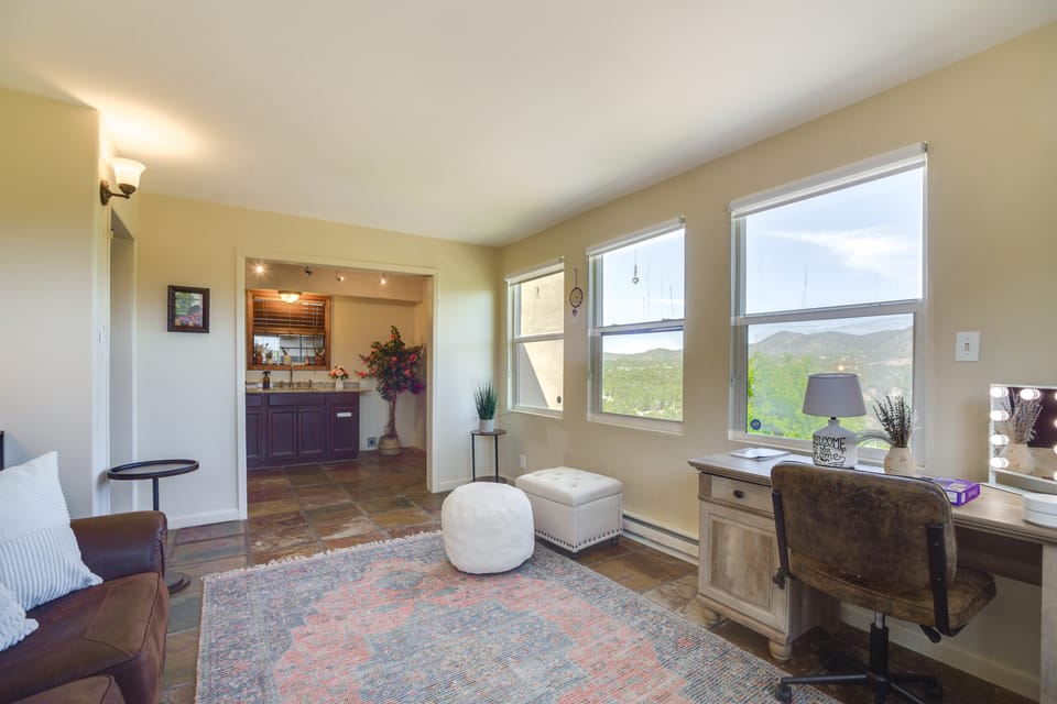 Surrounding Mtn Views! Quaint Santa Fe Retreat Apartment in New Mexico