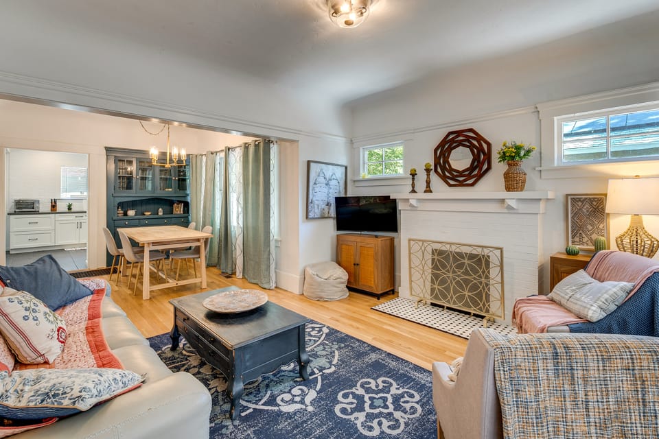 Pets Welcome! Woodland Family Haven w/ Large Yard House in Woodland