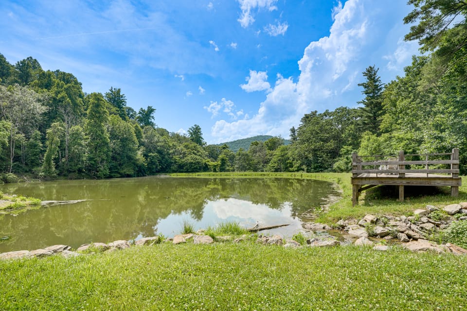 Shenandoah NP Escape w/ Deck: Hike, Soak + Fish House in Shenandoah Valley