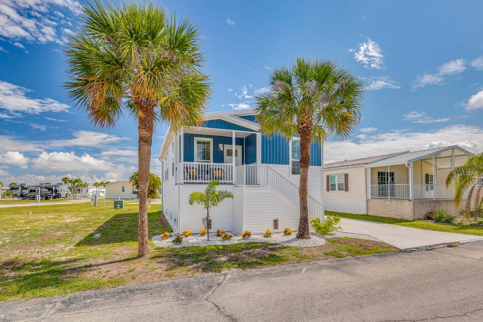 Pools, Pickleball and the Beach Trolley Steps Away House in Lee County