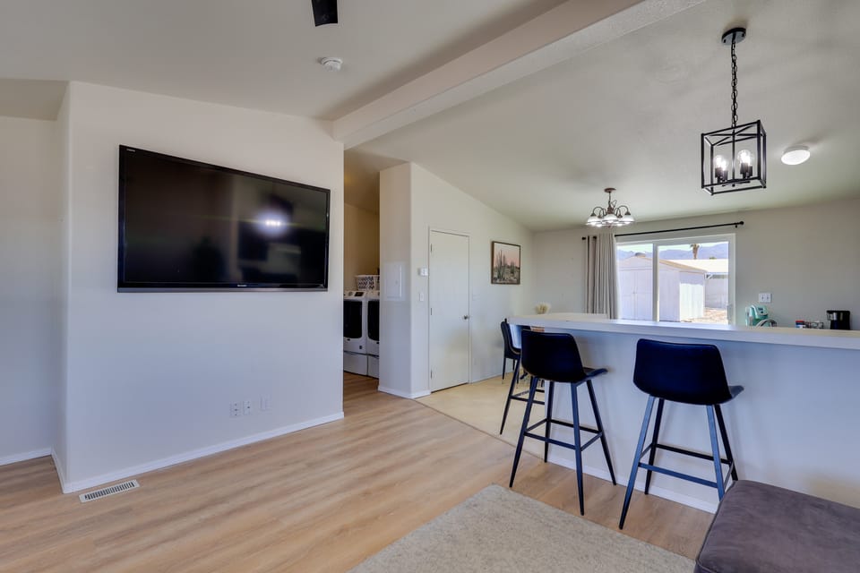 Off-Roading & Boating Minutes From Your Doorstep! House in Lake Havasu City