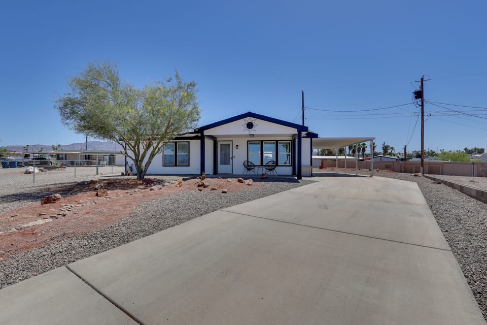 Off-Roading & Boating Base! 4 Mi to Lake Havasu House in Lake Havasu City