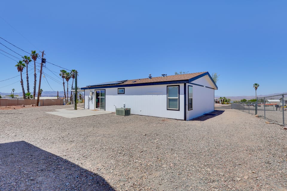 Off-Roading & Boating Base! 4 Mi to Lake Havasu House in Lake Havasu City