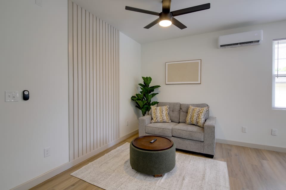 Knoxville Extended Base! 3 Mi to Med Center Apartment in Knoxville