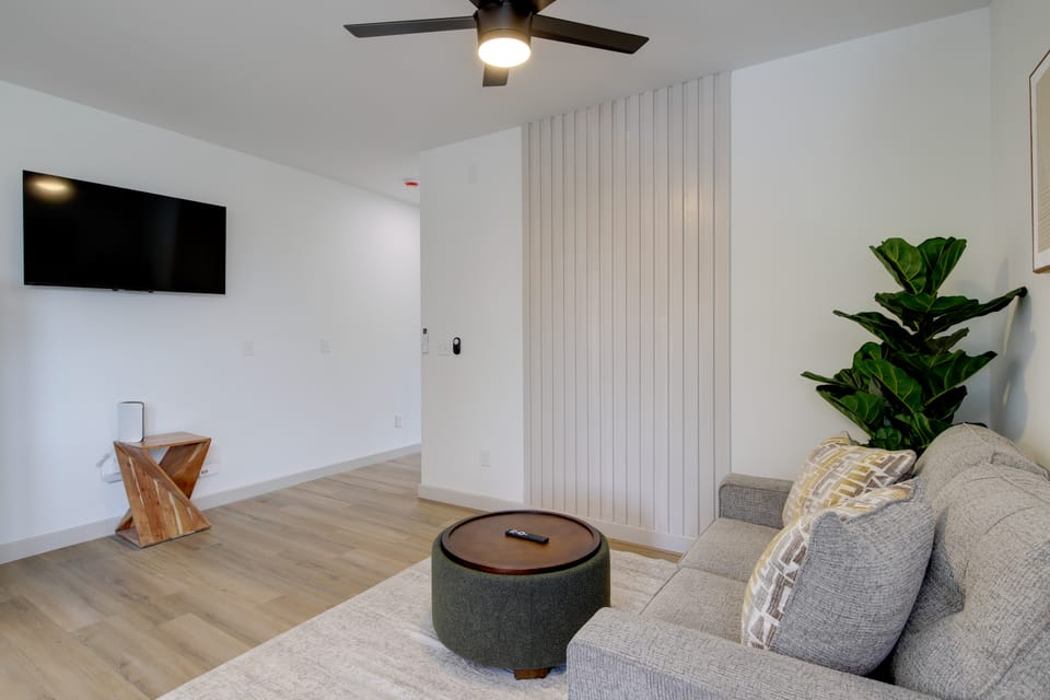 Knoxville Extended Base! 3 Mi to Med Center Apartment in Knoxville