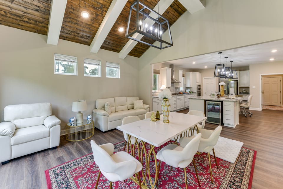On Several Acres! Luxury Home in Prairieville House in Mississippi