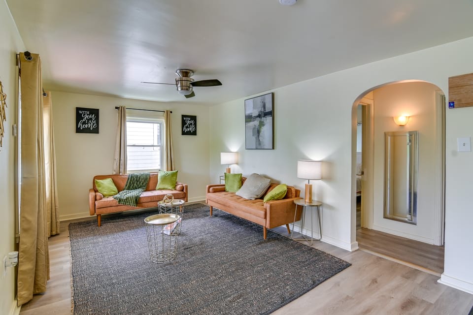 14 Mi to Pittsburgh: Clairton Trailside Retreat House in Clairton