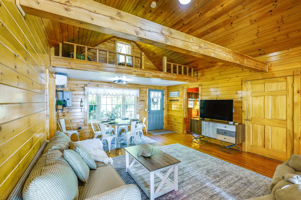 Pets Welcome! Lakefront Retreat w/ Dock in Newport House in Penobscot