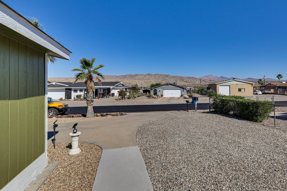 2 Mi to Colorado River! Family Home w/ Fenced Yard House in Bullhead City