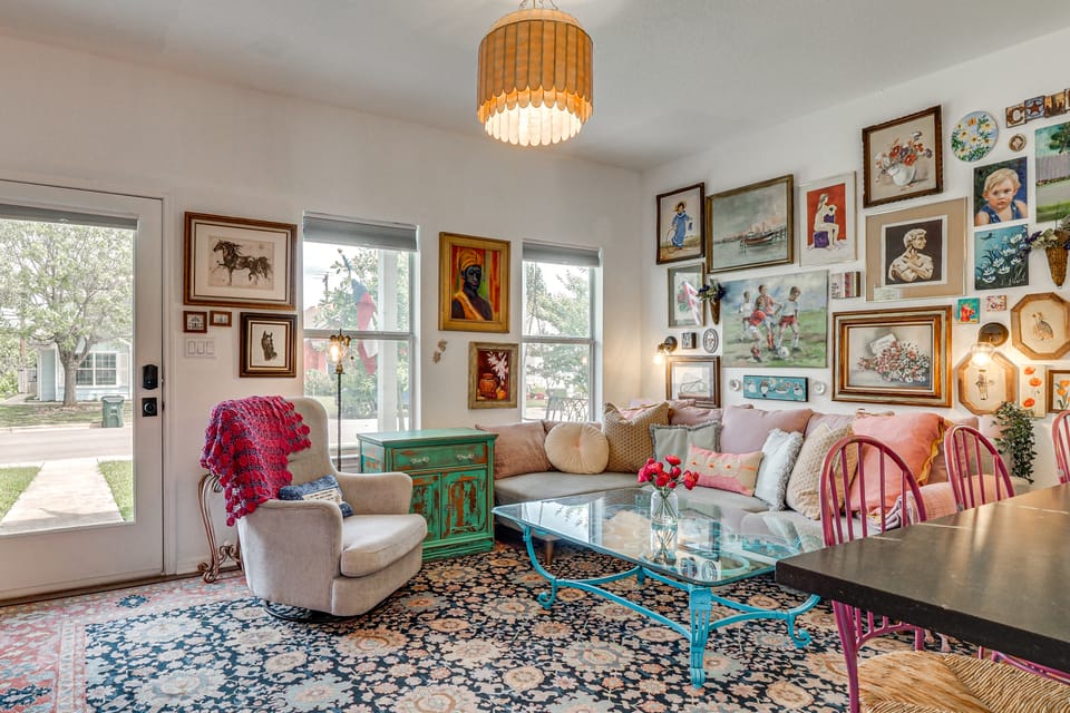 < 1 Mi to Georgetown Square & SU! Extended Base House in Georgetown