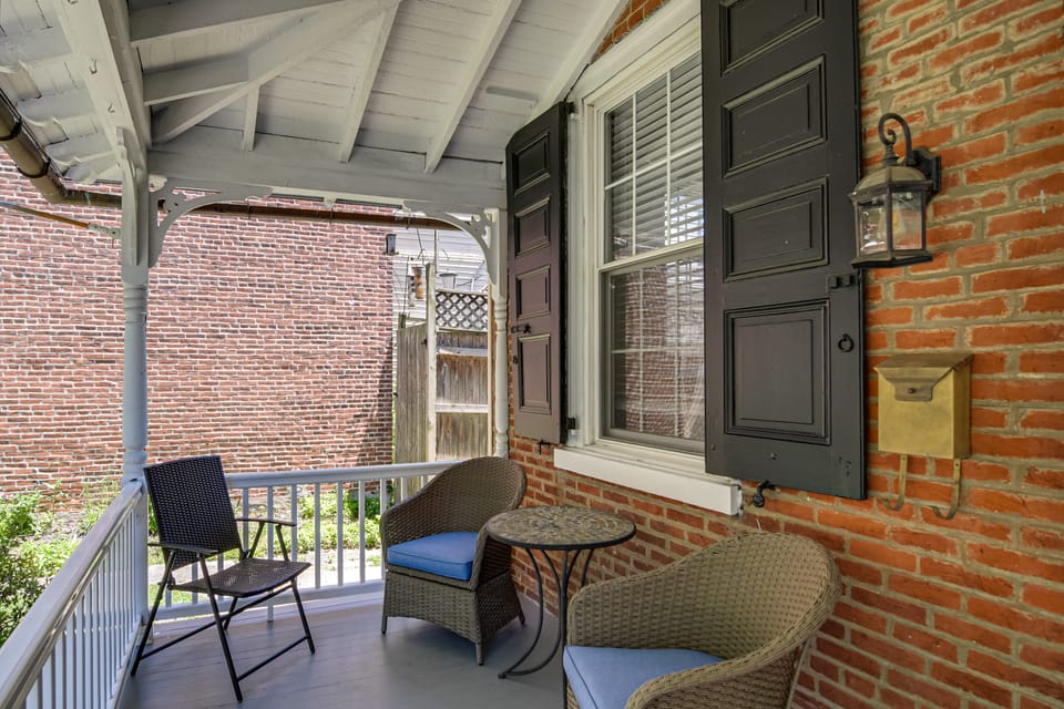 Explore Dtwn & WCU! Walkable West Chester Getaway House in West Chester