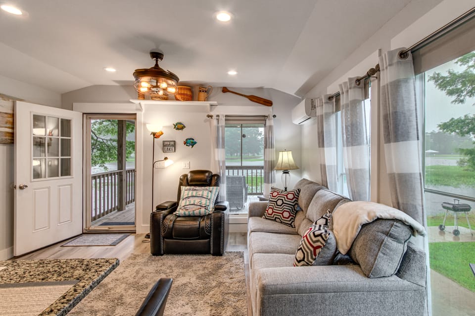 Waterfront Couples Retreat w/ Views in Andalusia! House in Alabama