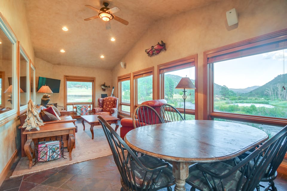 Colorado Riverfront Escape! Fish, Hike & Relax House in Colorado