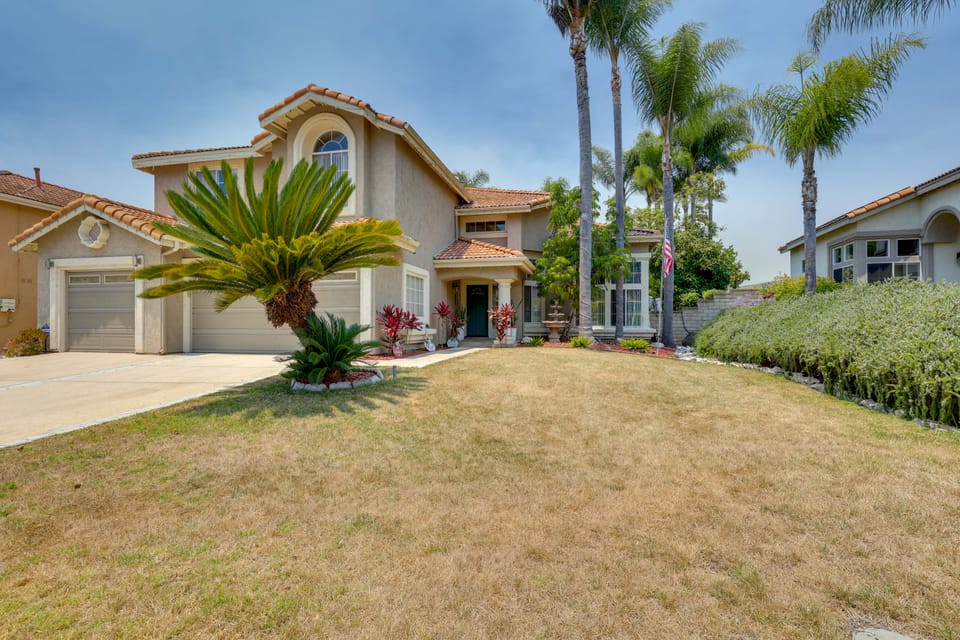 Hot Tub! Extended Escape 9 Mi to Oceanside Beach House in Oceanside