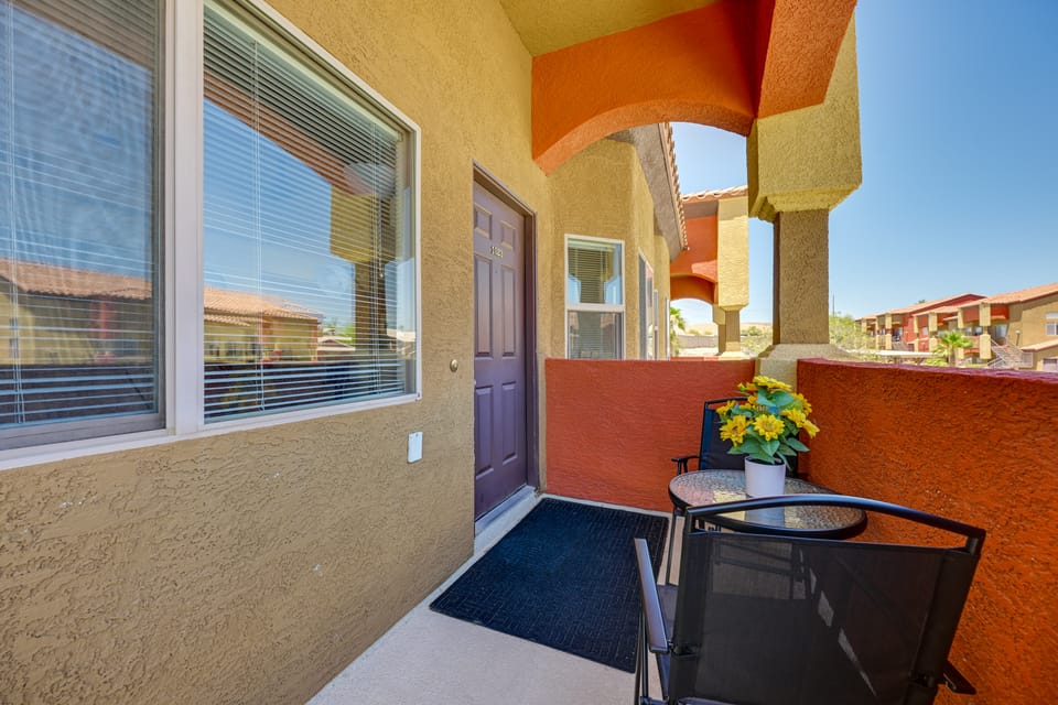 Golf & Gamble! Mesquite Condo w/ Pool Access Apartment in Mesquite