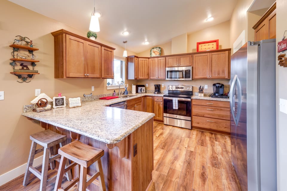 4 Mi to Dtwn! Columbia Falls Home w/ Spacious Yard House in Glacier National Park