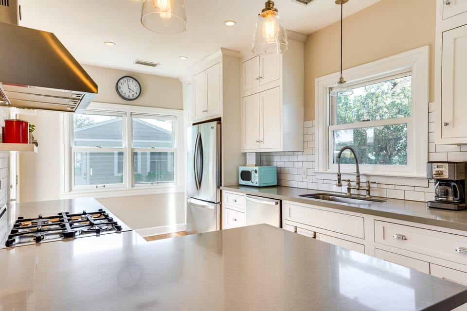 Bring Your Pets! Phoenix Family Getaway w/ Patio House in Phoenix