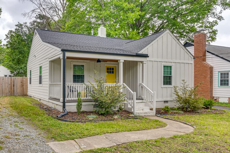 2 Mi to Dtwn! Durham Smart Home w/ Yard House in Durham
