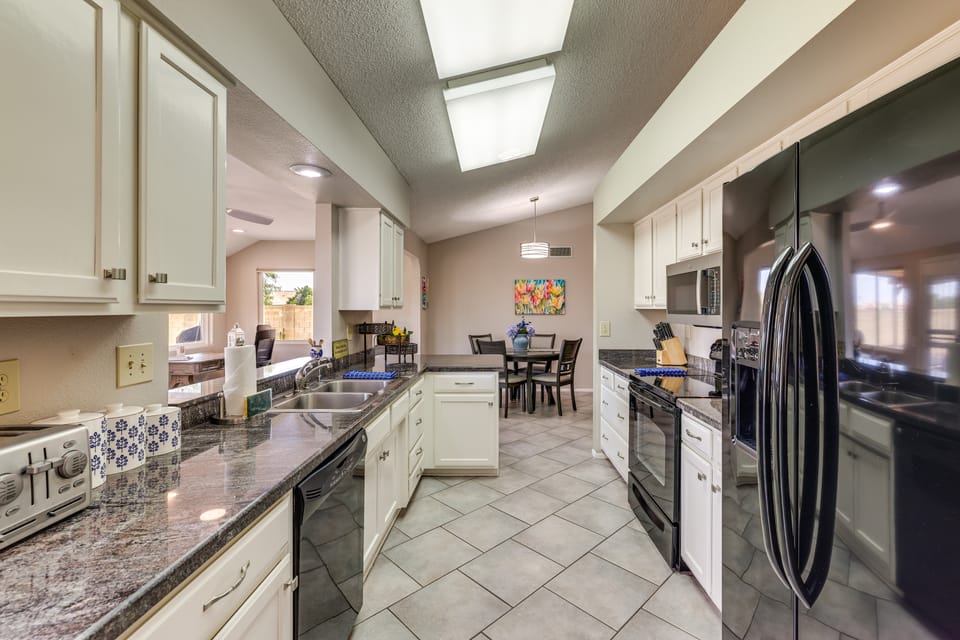 Near Golf! Sun City West Retreat w/ Resort Perks House in Sun City West