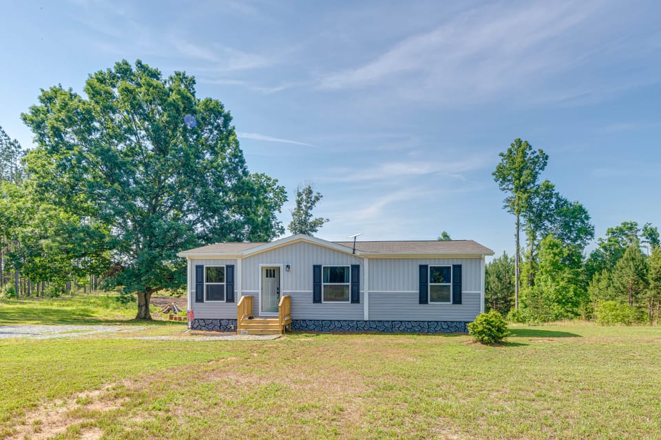 Quiet Country Stay Near Staunton River! House in Virginia