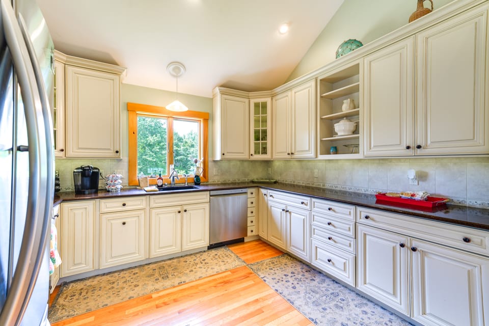 Lincolnville Family Getaway: Hike, Swim + Explore House in Lincolnville