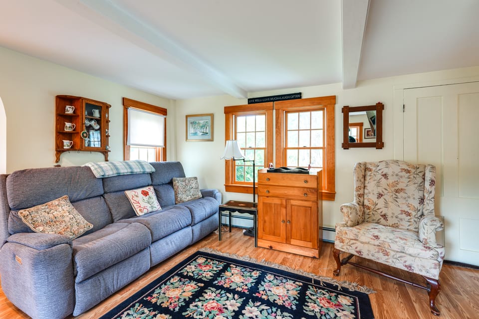 Lincolnville Family Getaway: Hike, Swim + Explore House in Lincolnville