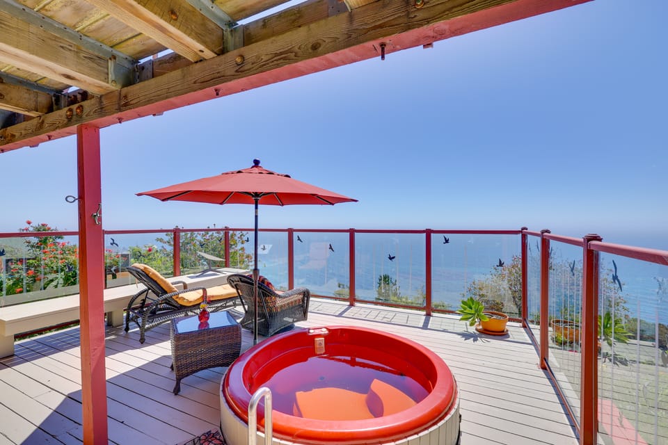 Big Sur Hideaway w/ Hot Tub, Ocean Views House in Sierra Nevada