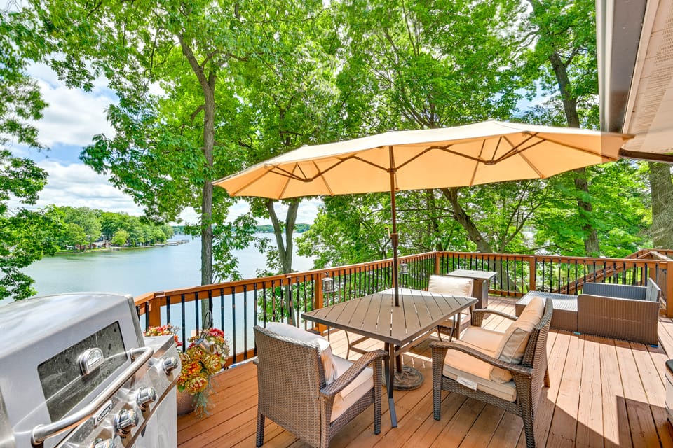 Lakefront Family Retreat in Battle Creek w/ Dock Cottage in Michigan