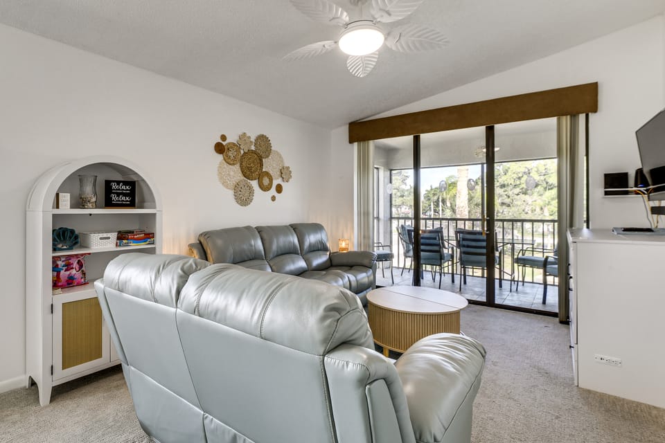 Resort Condo Near Anna Maria Island & IMG Academy Apartment in Bradenton