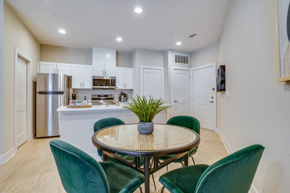 2 Mi to Dtwn Crowley! Modern Escape w/ Pool Access Apartment in Burleson