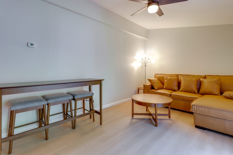 4 Mi to U-M Campus! Quiet Family Home w/ Yard House in Ann Arbor