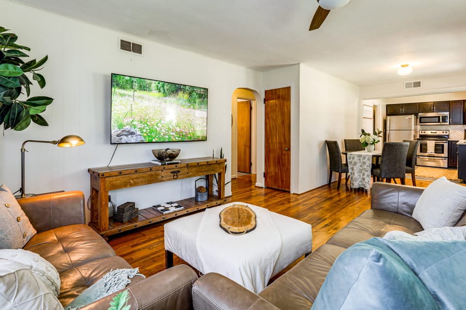 Loveland Retreat w/ Hot Tub Near Downtown + Trail House in Ohio