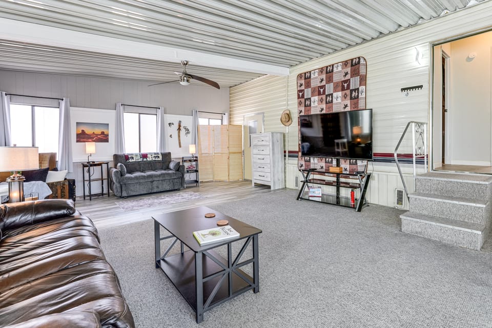 Viewpoint Golf Resort Home! Pools, Hot Tubs & More House in Mesa