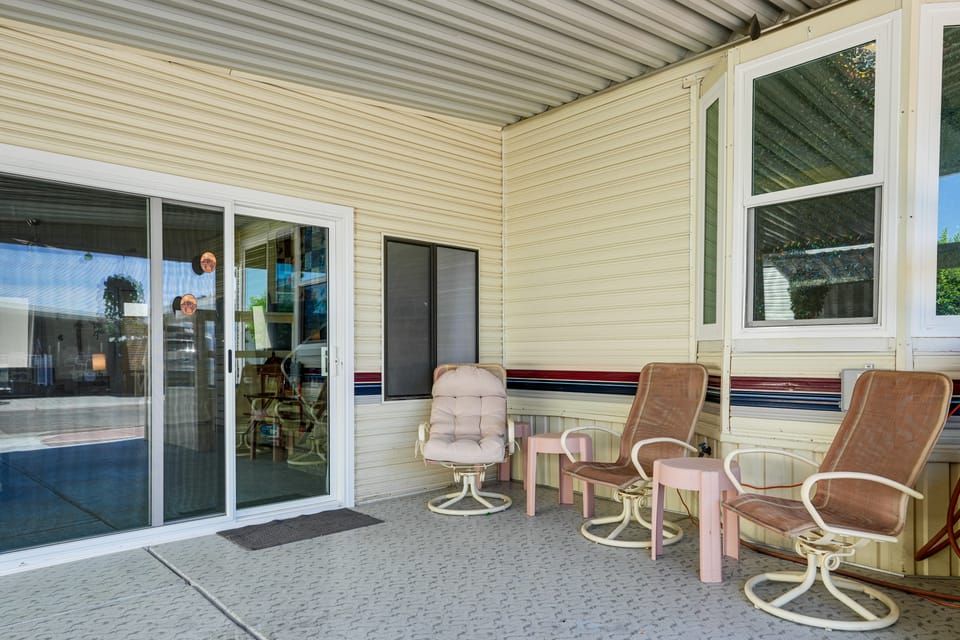 Viewpoint Golf Resort Home! Pools, Hot Tubs & More House in Mesa