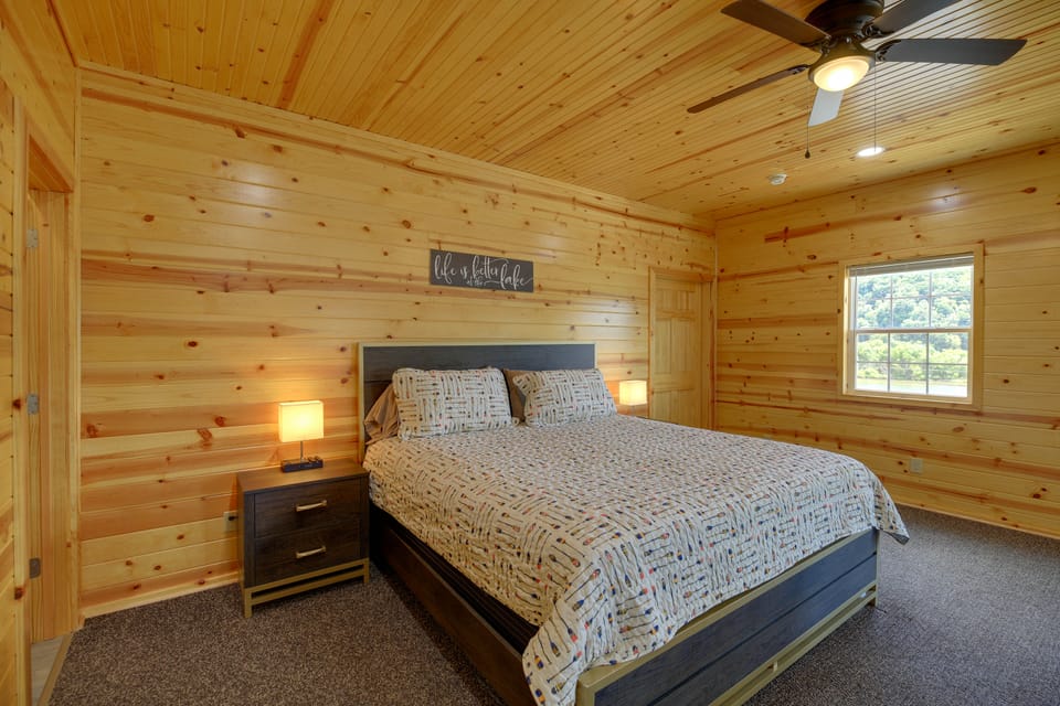 Claytor Lake Studio w/ Dock Access & Hiking Nearby House in Claytor Lake