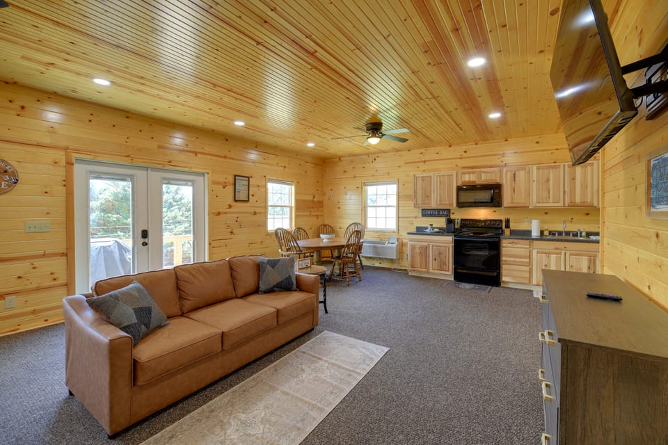 Claytor Lake Studio w/ Dock Access & Hiking Nearby House in Claytor Lake