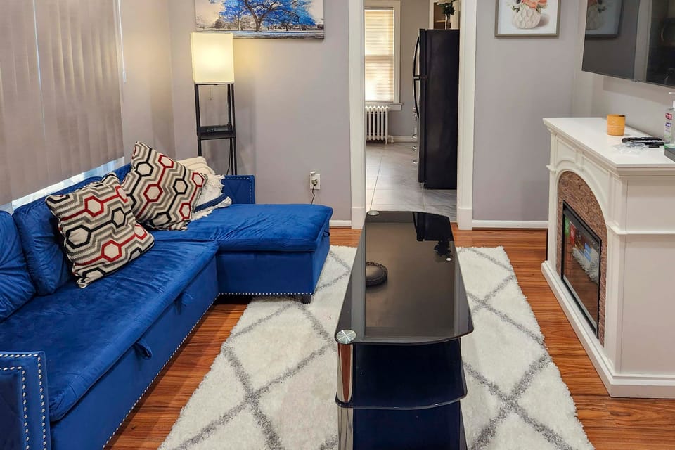 8 Mi to MetLife Stadium! Teaneck Retreat w/ Yard House in Teaneck