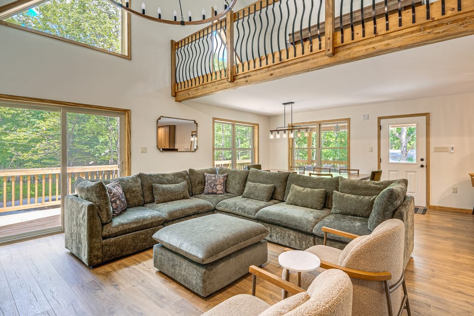 1 Mi to Beach! Home w/ Game Room in Albrightsville House in Tunkhannock Township